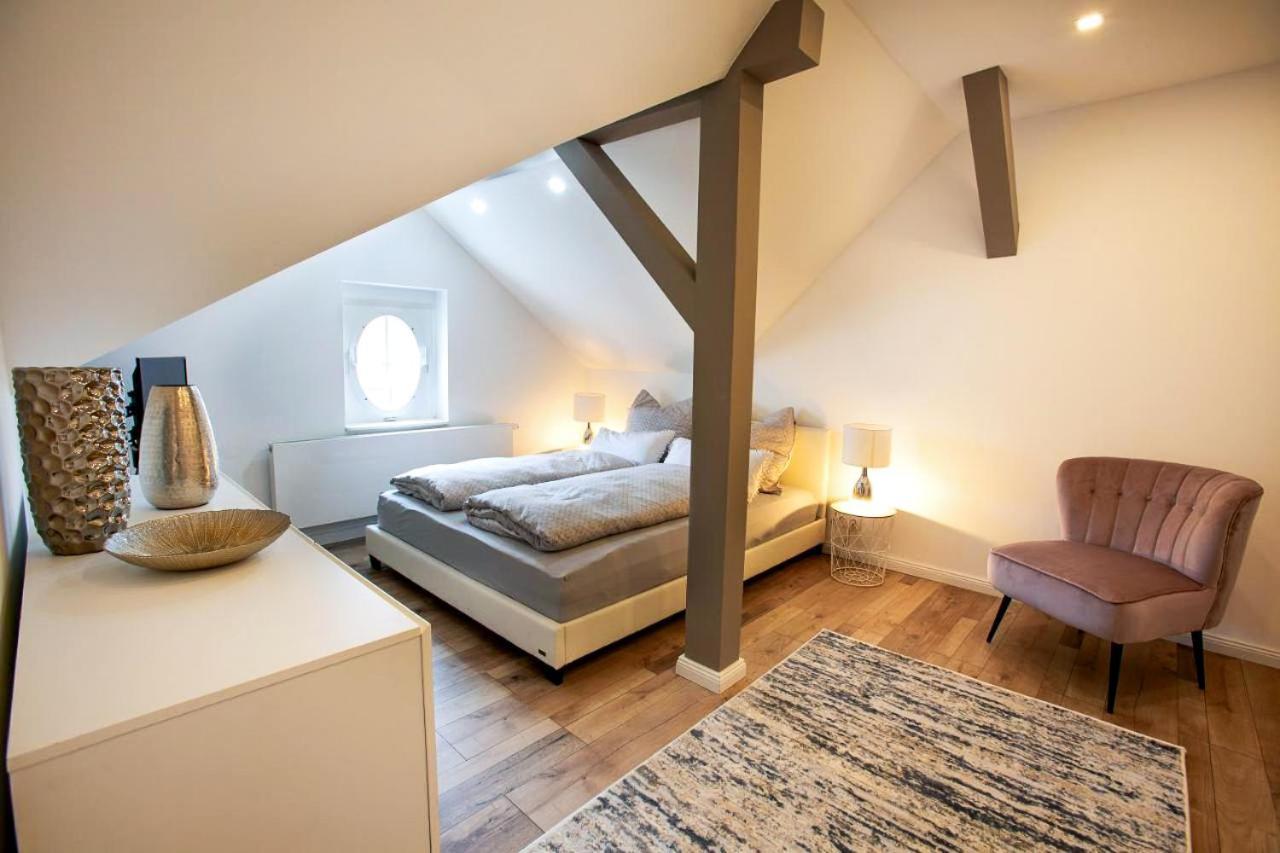 Apartment Adele im Dachgeschoß einer stilvollen Villa Dresden Exterior foto
